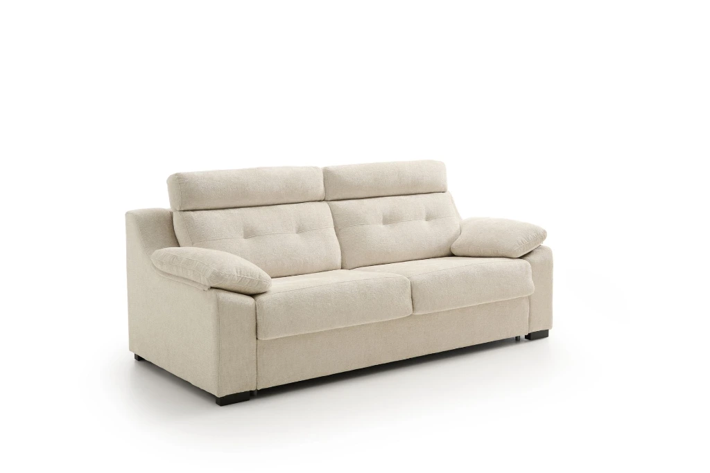 Triana 04 2000x1334.webp
